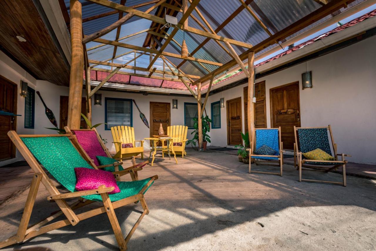 Dona Mara Gastro Hotel Bocas Town Exterior foto